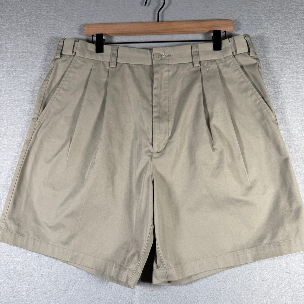 Weekender Mens Pleated Chino Shorts Khaki Tan Size 38 Relaxed Fit Twill M039602
